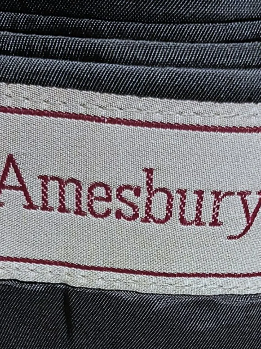 Amesbury Men Charcoal Pinstripe 2 Piece Suit  40L